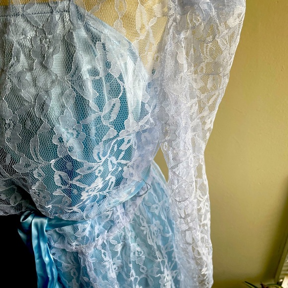 Vintage J C Penney Long Blue Nightgown with Matching Floral Lace Top Size 15/16 - Picture 1 of 10